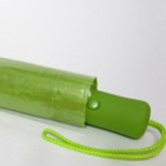 Green Folding Umbrella with Hilton Grand Vacation Logo - Picture 2 of 3